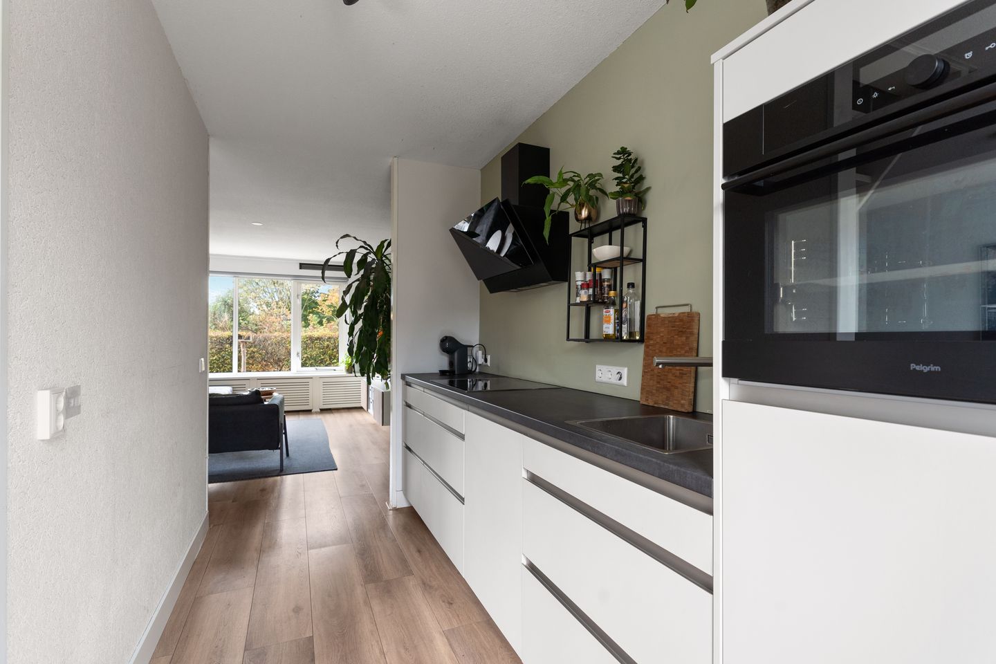 Foto 20 van Februaristraat 50