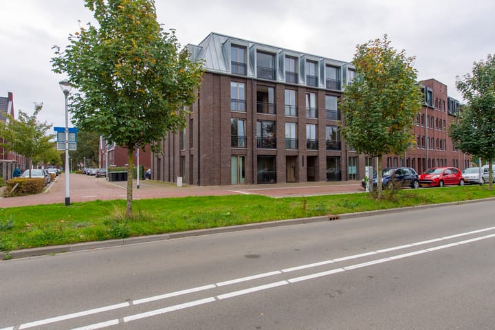 Photo 32 of Koningsoordlaan 188