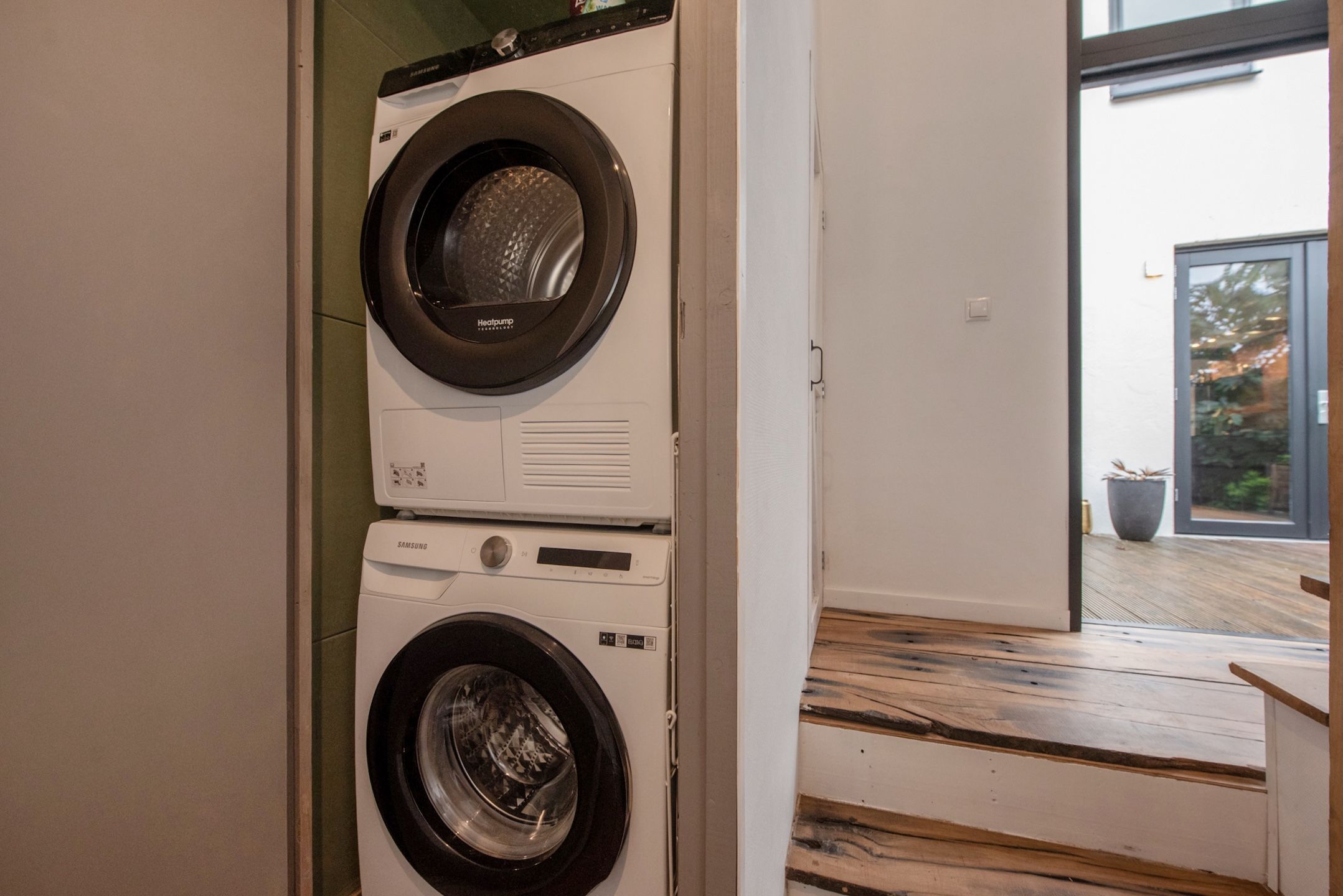 Foto 45 van Delftsestraatweg 161