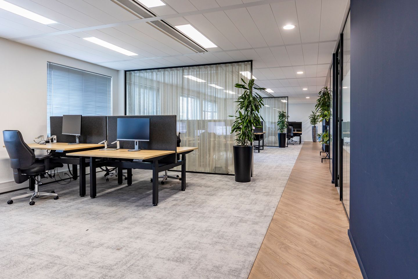 Bekijk foto 3 van Piet Mondriaanlaan 12