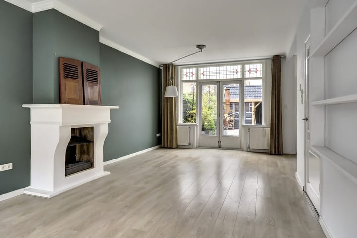 Foto 8 van Erasmusstraat 16