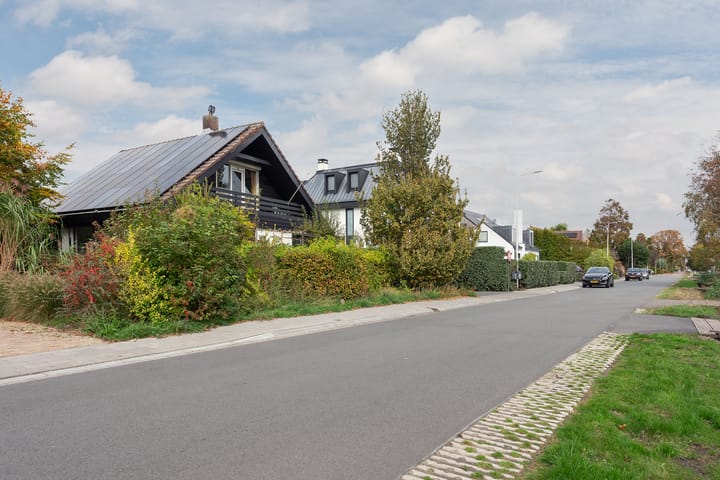 Photo 2 of Uiterweg 272