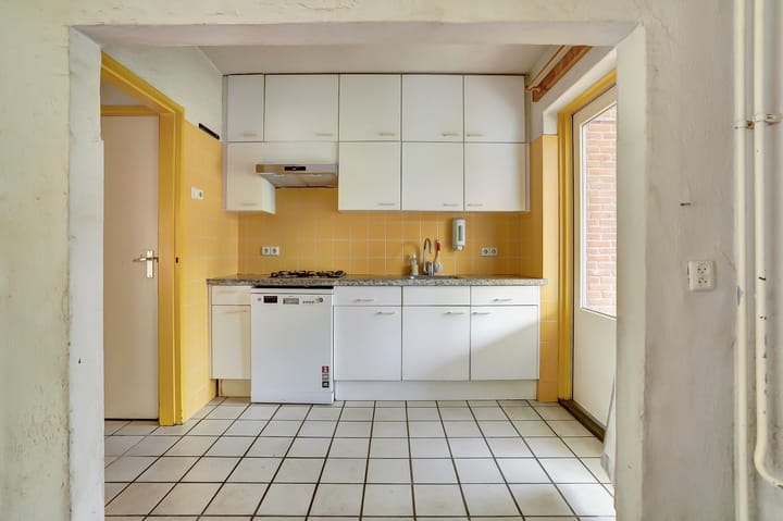 Photo 9 of Anna Paulownalaan 12