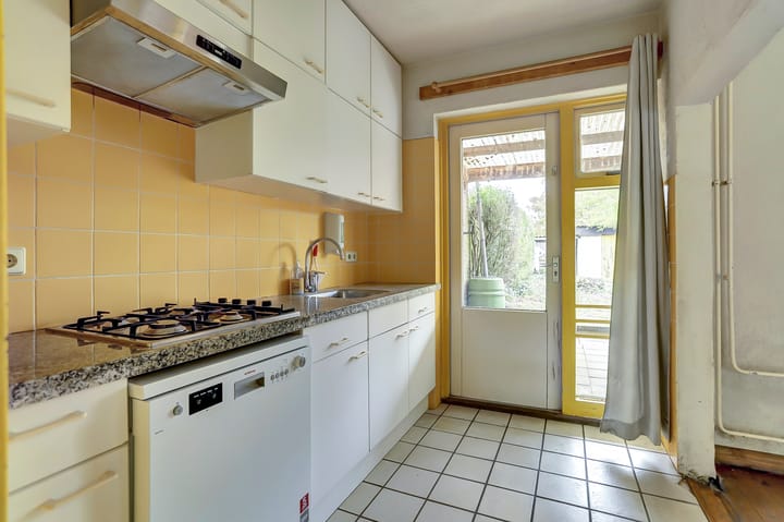 Photo 10 of Anna Paulownalaan 12