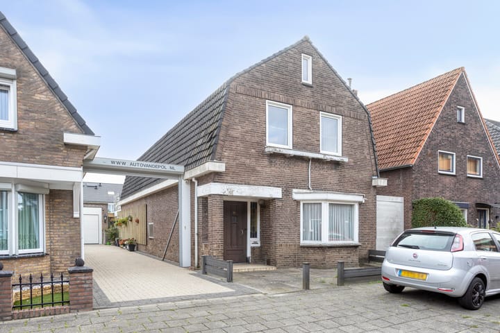 Photo 9 of Wolfstraat 138