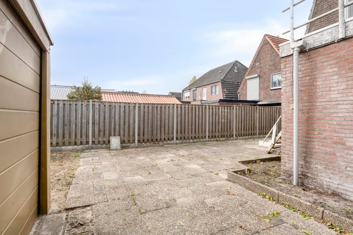 Photo 36 of Wolfstraat 138