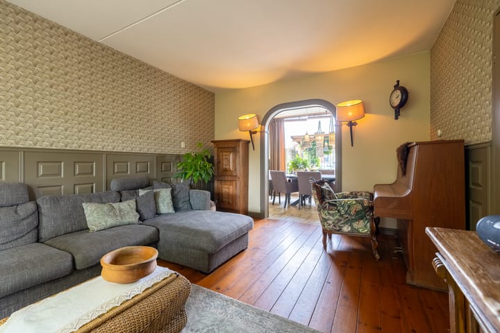 Photo 5 of de Groot van Embdenstraat 13