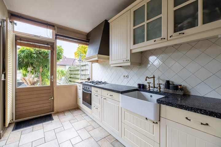 Foto 11 van de Groot van Embdenstraat 13