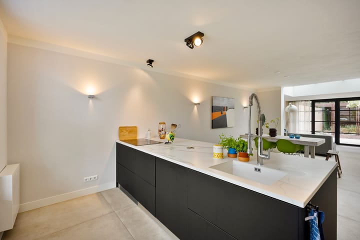 Photo 2 of Gronausestraat 149