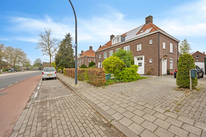 Photo 5 of Gronausestraat 149