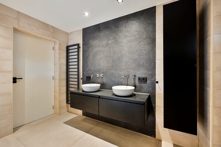 Photo 21 of Gronausestraat 149