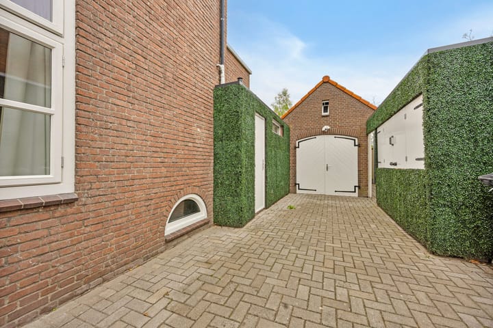 Photo 29 of Gronausestraat 149