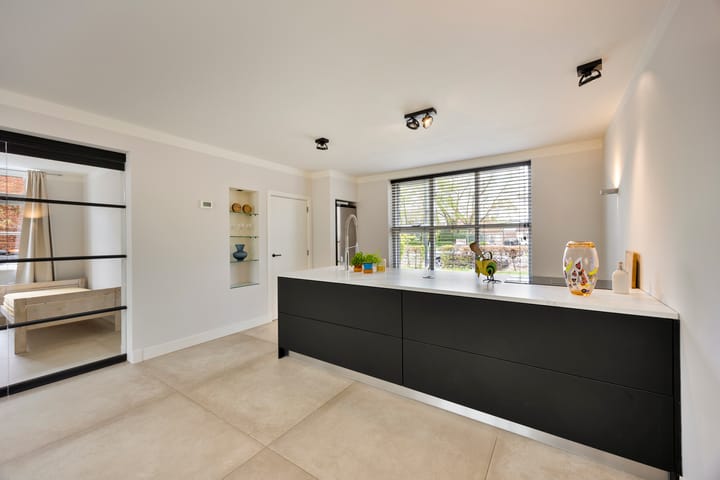 Photo 8 of Gronausestraat 149