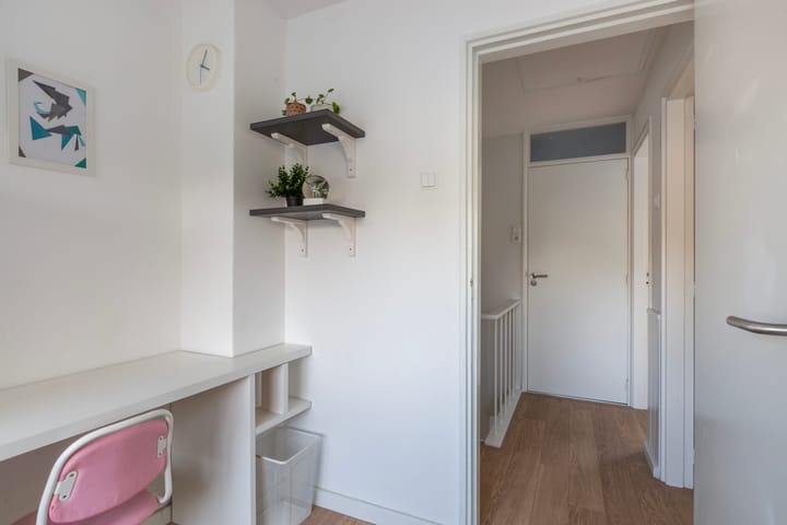 Photo 20 of Elisabeth van Loonstraat 10