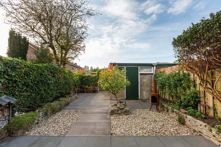 Photo 33 of Elisabeth van Loonstraat 10