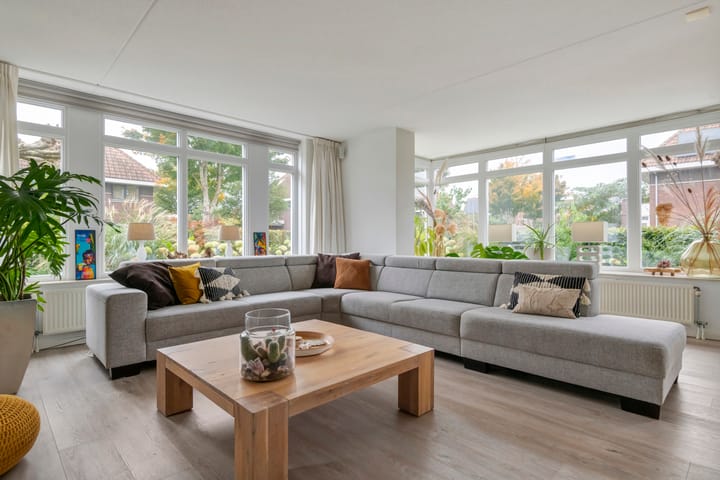 Photo 11 of Limesstraat 10