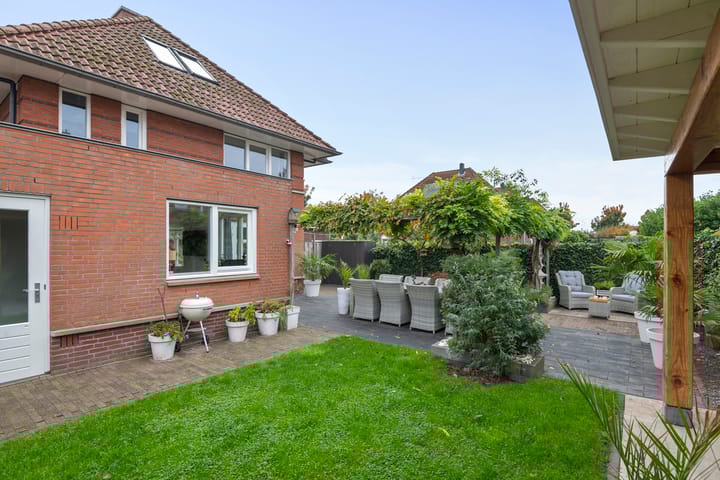 Photo 56 of Limesstraat 10