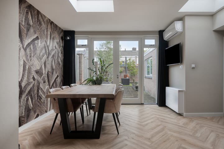 Photo 11 of Jud. Smitsstraat 22