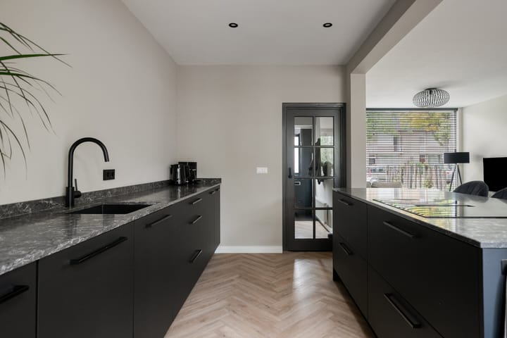 Photo 15 of Jud. Smitsstraat 22