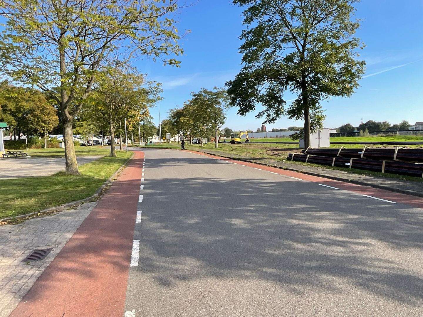 Bekijk foto 4 van Electronicaweg