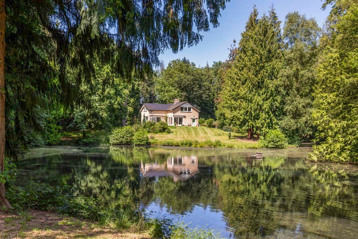 Photo 2 of Wolvenbos 9