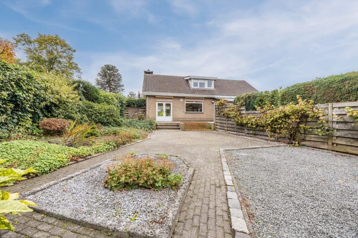 Photo 33 of Duinstraat 29