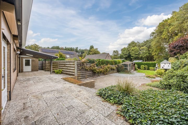 Photo 34 of Duinstraat 29