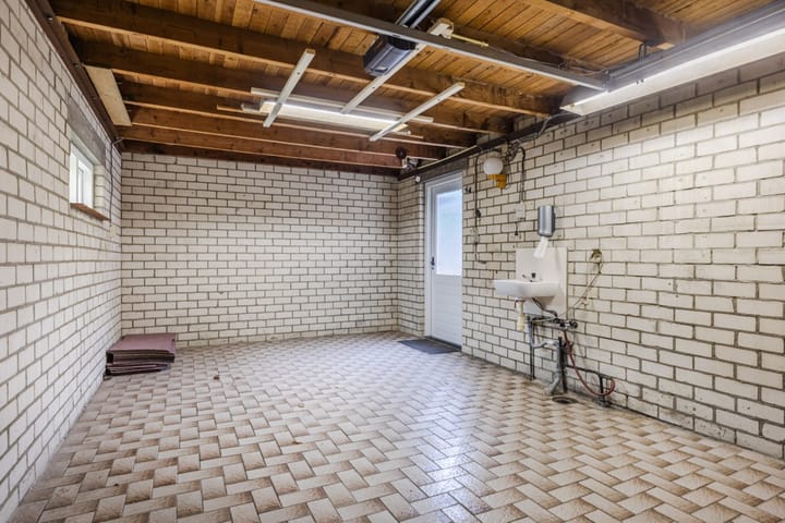 Photo 40 of Duinstraat 29