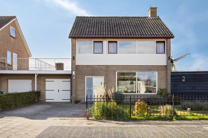 Photo 2 of Suzanna Maria Loncquestraat 2