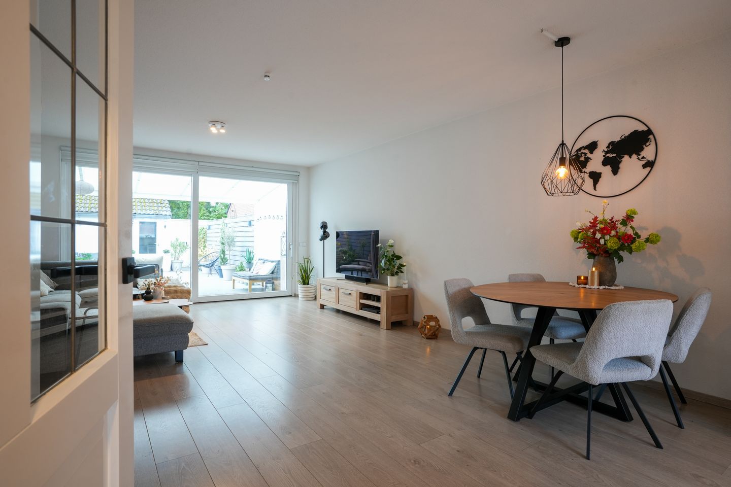 Foto 5 van Burgemeester Van Laarstraat 13