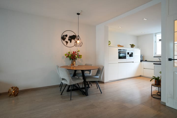 Foto 11 van Burgemeester Van Laarstraat 13