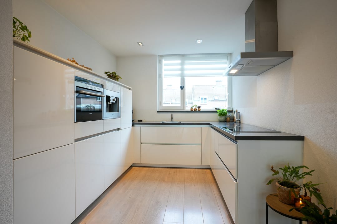 Foto 13 van Burgemeester Van Laarstraat 13