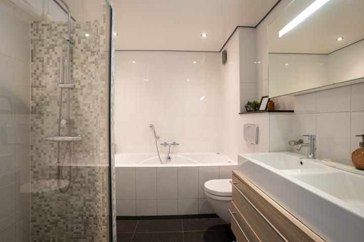 Foto 16 van Burgemeester Van Laarstraat 13