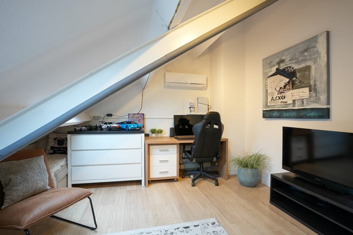 Foto 25 van Burgemeester Van Laarstraat 13