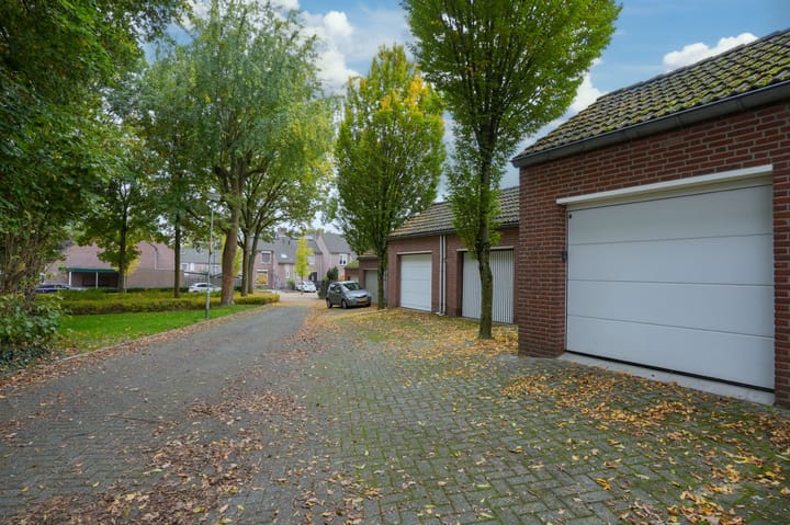 Foto 39 van Burgemeester Van Laarstraat 13