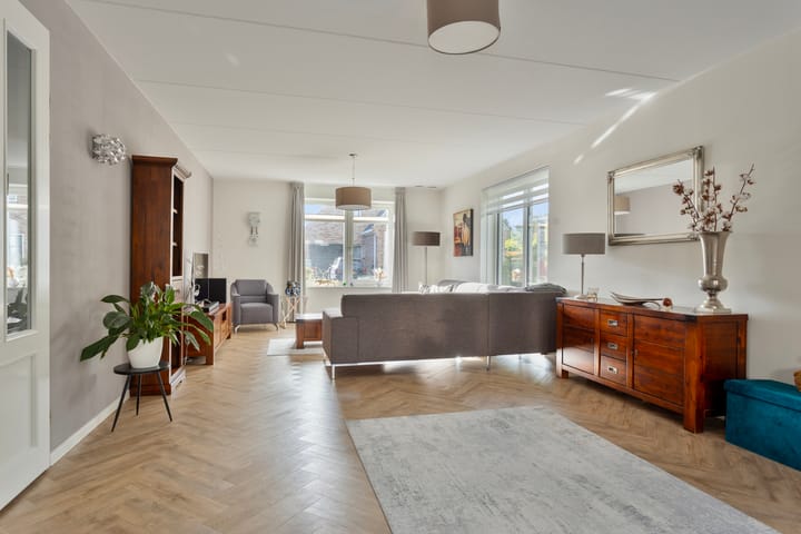 Foto 2 van Alexialaan 6