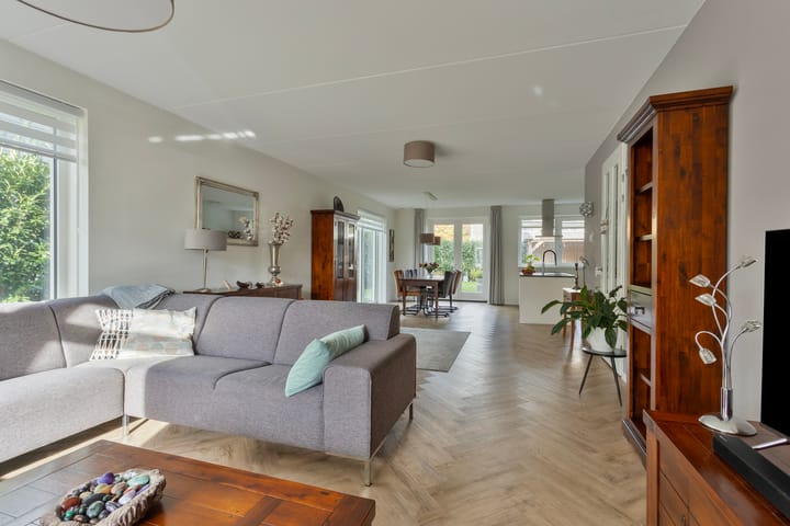 Foto 11 van Alexialaan 6