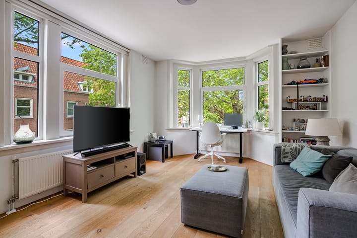 Photo 2 of Van Rensselaerstraat 37-2