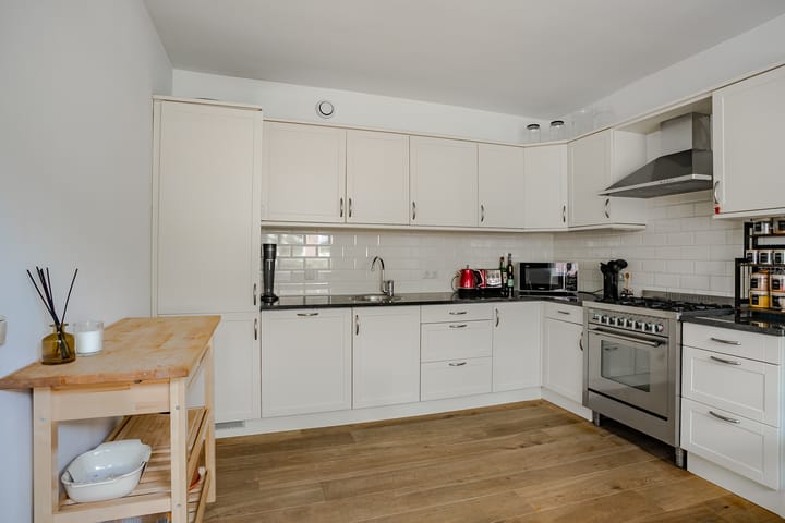 Photo 13 of Van Rensselaerstraat 37-2