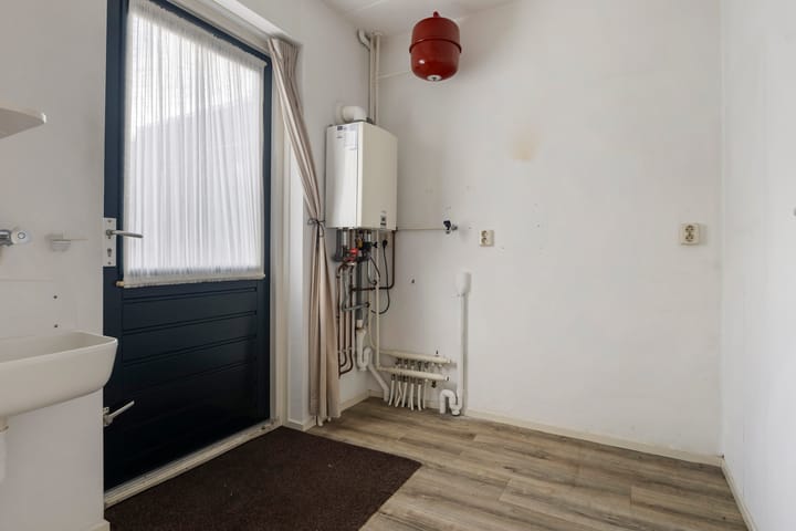 Photo 20 of Reidikker 44