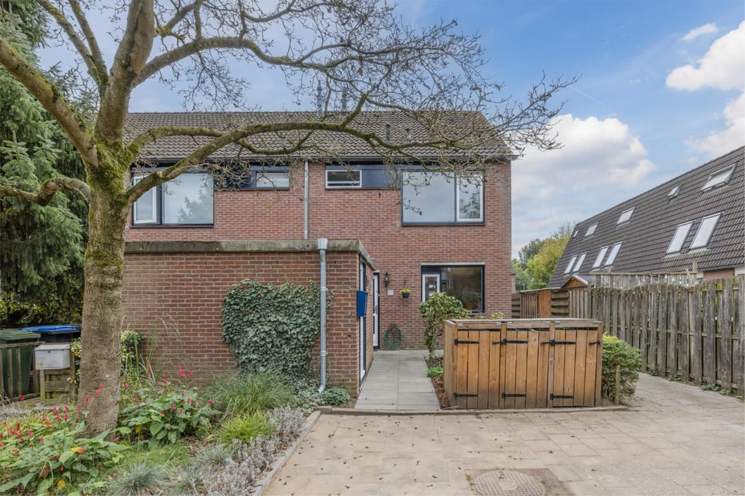 Photo 2 of Geertruidenbergpad 17