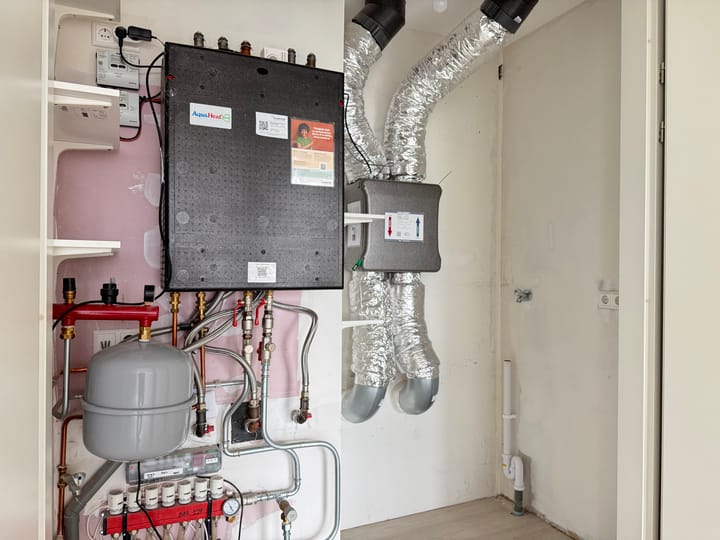 Foto 27 van Aalscholverpad 127