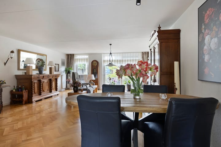 Photo 10 of Gorlooplaan 8