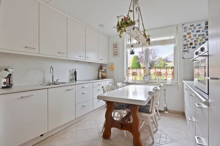 Photo 11 of Gorlooplaan 8