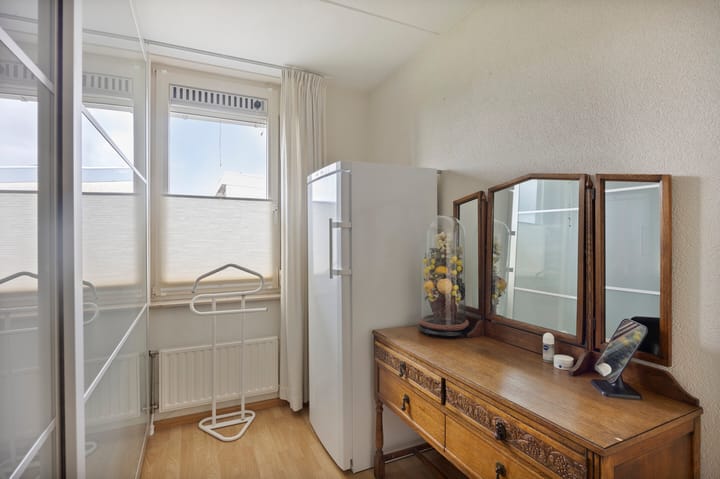 Photo 17 of Gorlooplaan 8