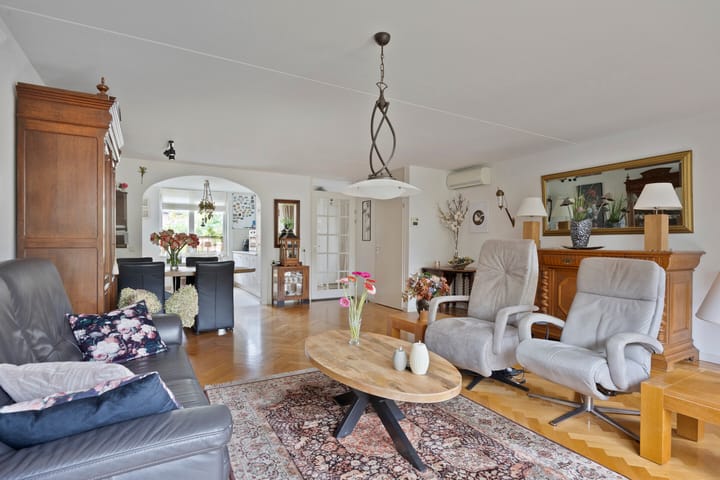 Photo 9 of Gorlooplaan 8