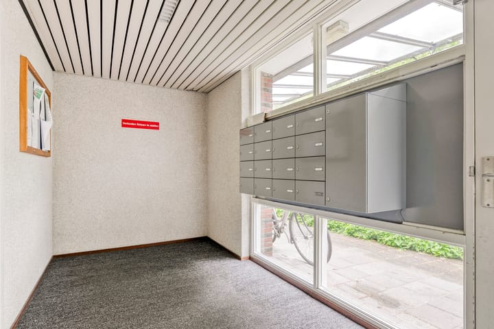 Photo 28 of Hoofdweg 250-B