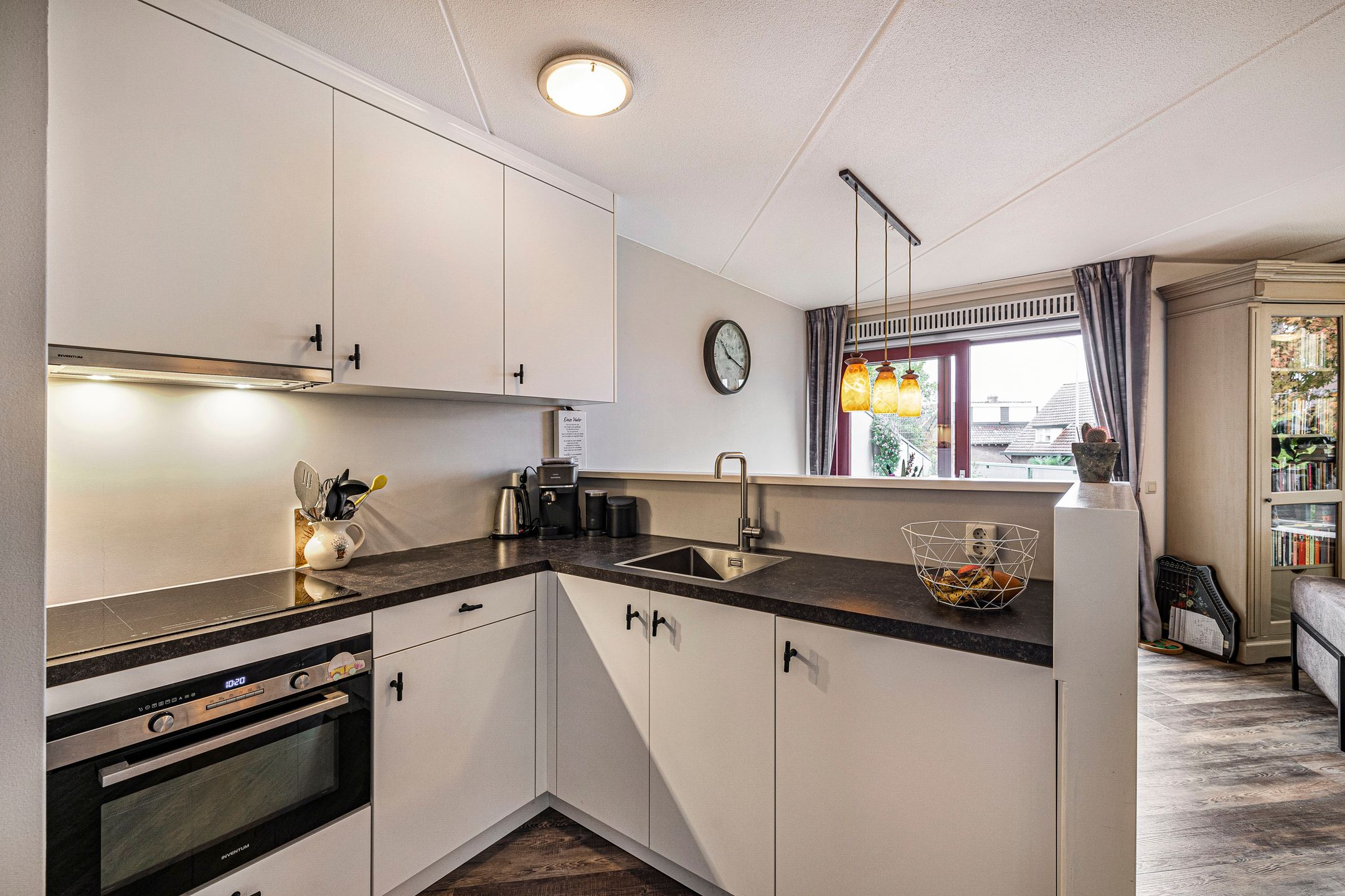 Photo 6 of van Heemskerckstraat 1-4