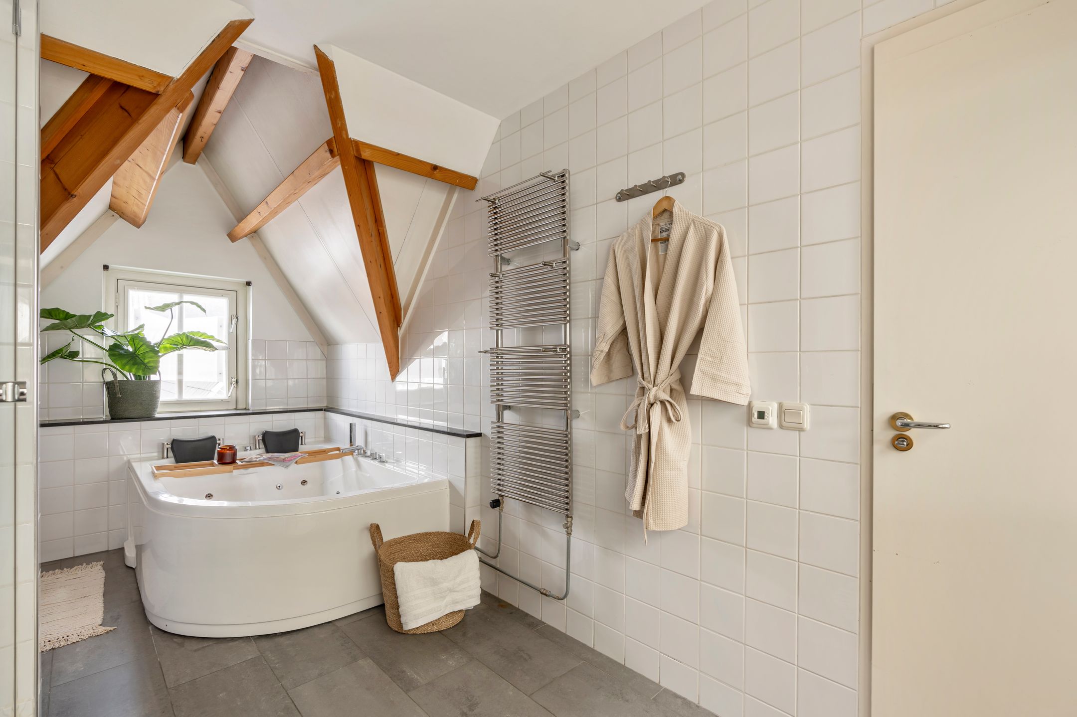 Photo 33 of Ouddiemerlaan 160