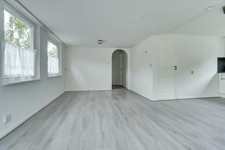 Foto 8 van 1e Verdelingsweg 526